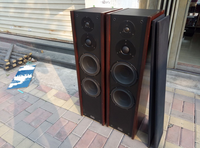 丹拿msp330 落地箱