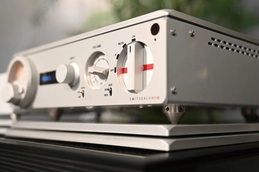 1770367583135614.jpg 2.jpg